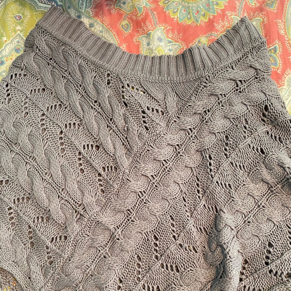 Knitted triangular cover-up